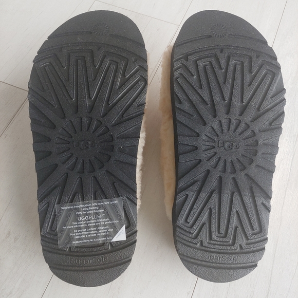 UGG NEW Fuzz Sugar Cross Slide Sandals Natural - Picture 14 of 14